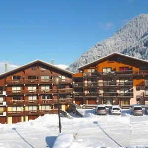 Areches, 4 Pers, Telesiege A 5 Mn A Pied, Grande Terrasse En Rdj Appartement